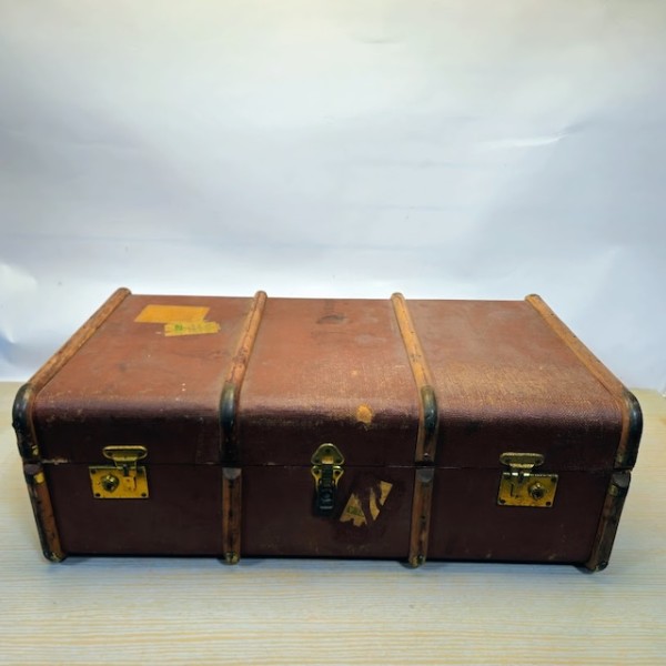 4: Vintage Trunk
