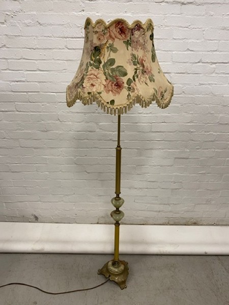 2: Floral Lampshade With Stand (Working)