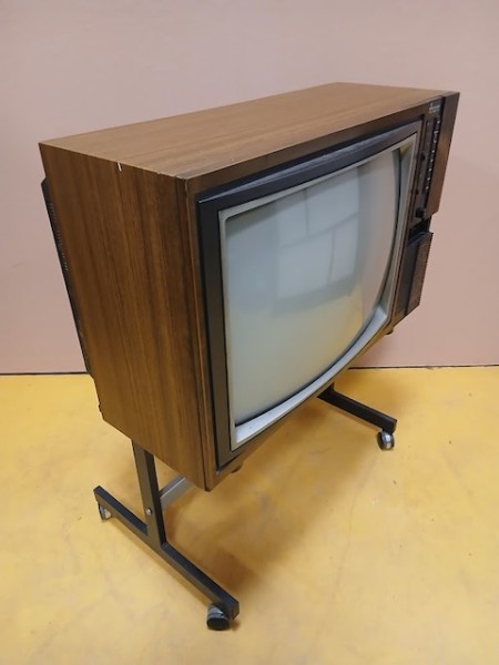 5: Fully Working Mitsubishi Colour TV (With Or Without Stand) (20