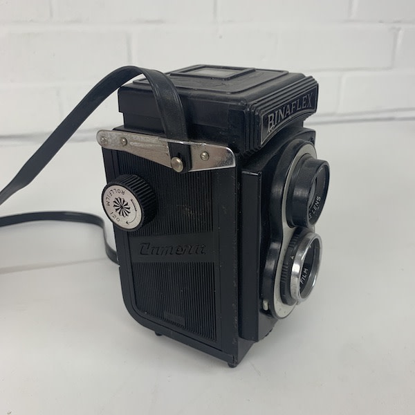 2: Binaflex Vintage Camera (Non Practical)