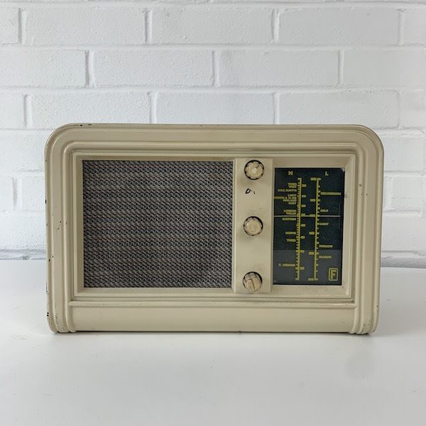 2: Vintage Radio (Non Practical)