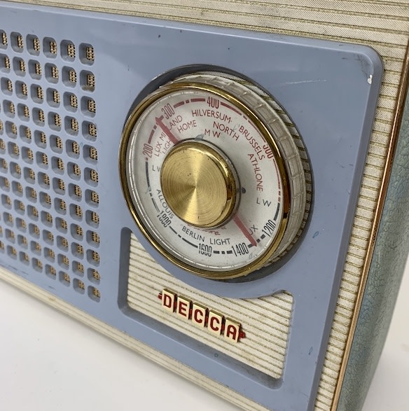 4: Decca Blue Radio (Non Practical)