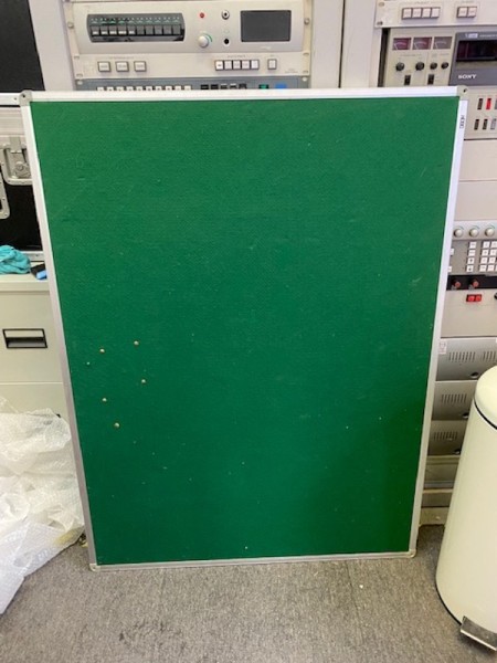 1: Office Felt Notice Board