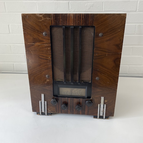 5: Art Deco Radio  (Non Practical)