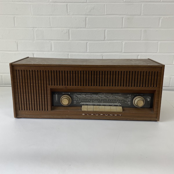 1: Blaupunkt Radio (Non Practical)