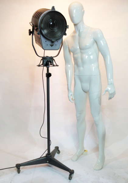 2: 'Strand' Large Industrial Studio Spotlight (Working)