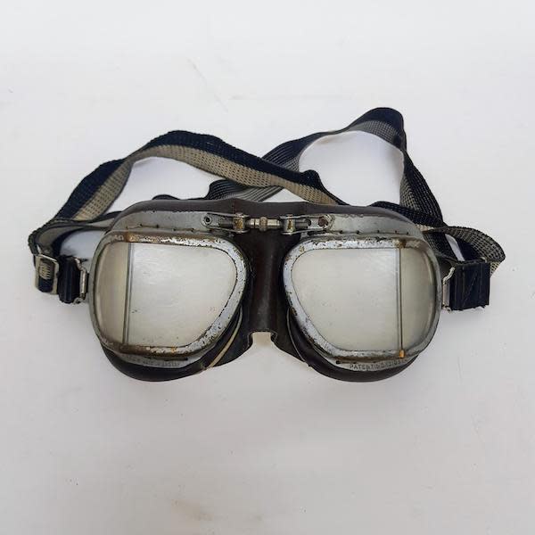 1: Vintage Aviator/Driving Goggles