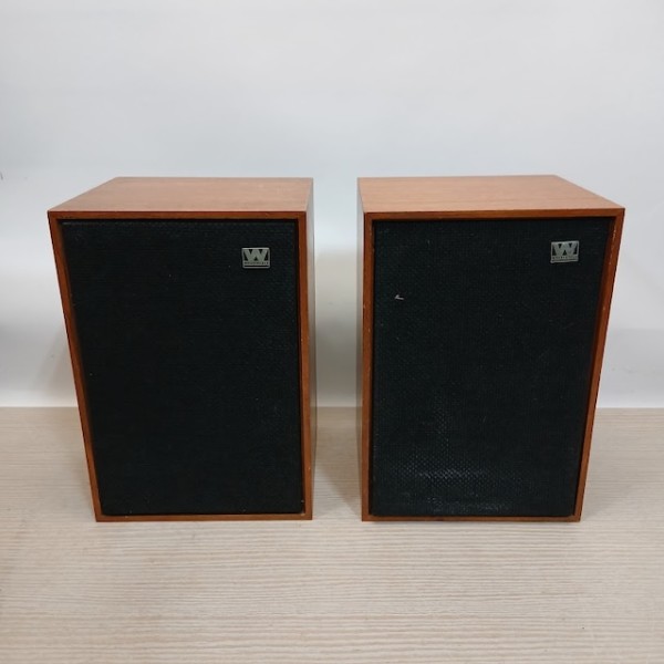5: Wharfedale Denton 2 Retro Wooden Speaker (Non Practical)