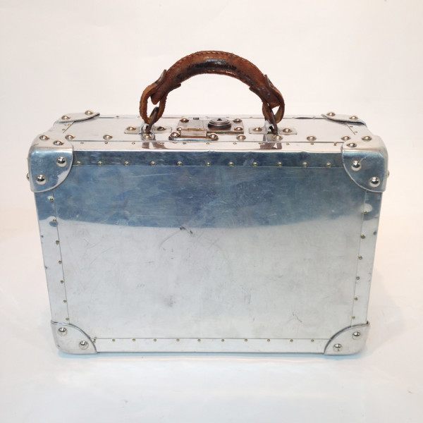2: Small Metal Case