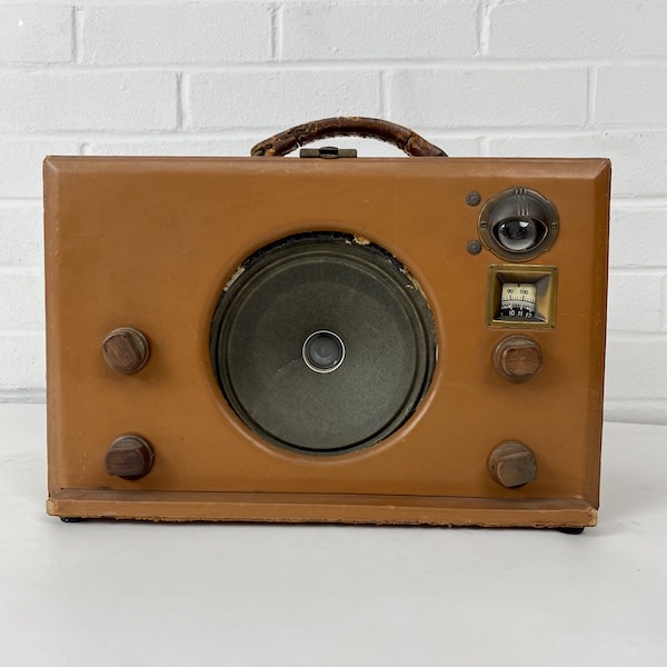 2: Vintage Radio (Non Practical)