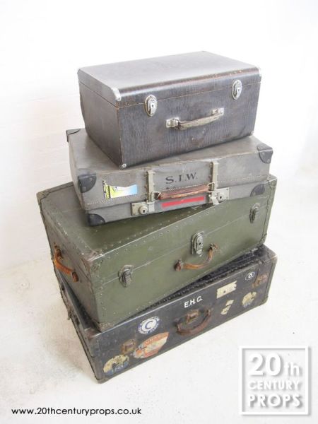 2: 4 Vintage Travel Trunks & Cases