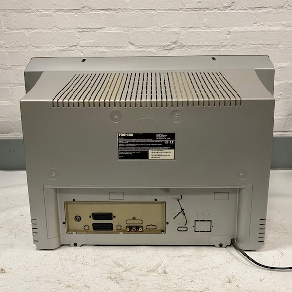 4: Fully Working Toshiba Colour TV (26