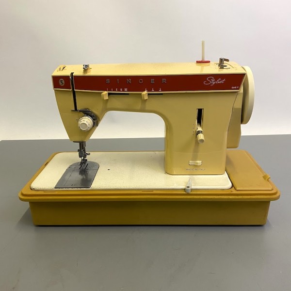 4: Singer Sewing Machine