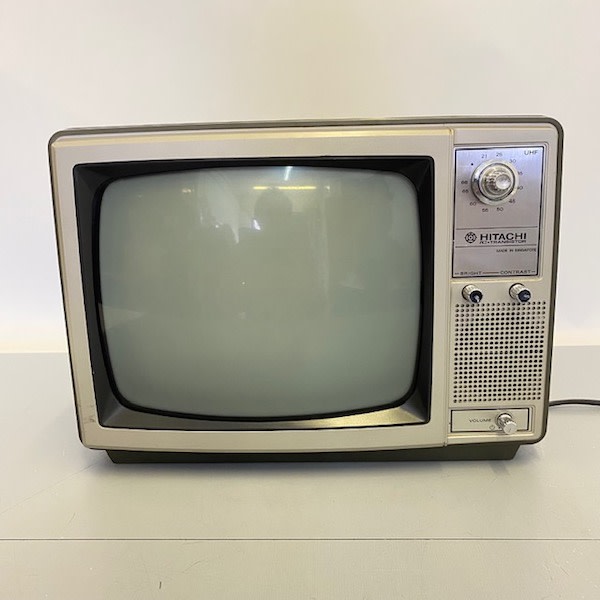 1: Fully Working Black & White Hitachi IC Transistor TV M1262 (12