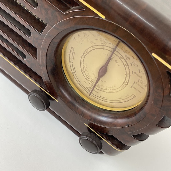 2: Philips 1947 Bakelite Radio (Fully Working)