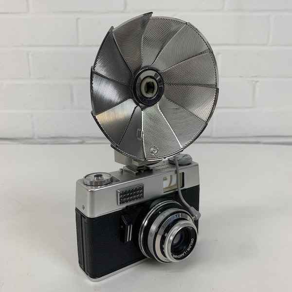 3: Vintage Camera With Flash Unit (Non Practical)