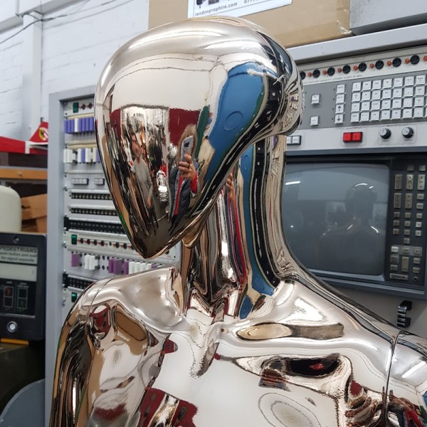 5: Light Gold Metallic Male Mannequin