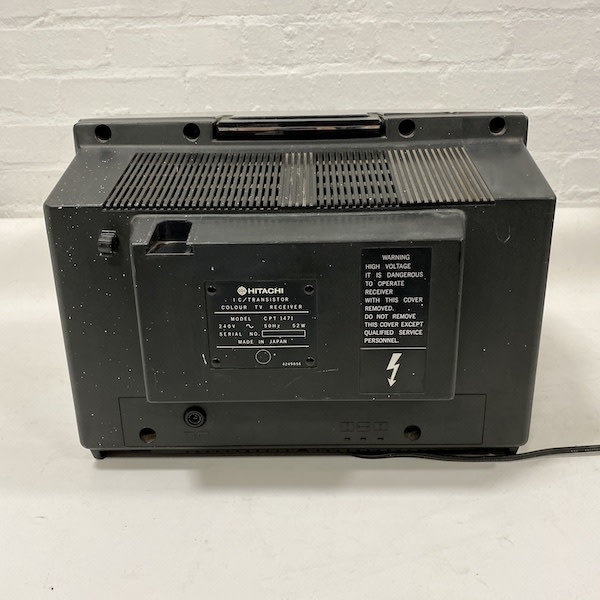 4: Fully Working Colour Hitachi Instavision TV (14