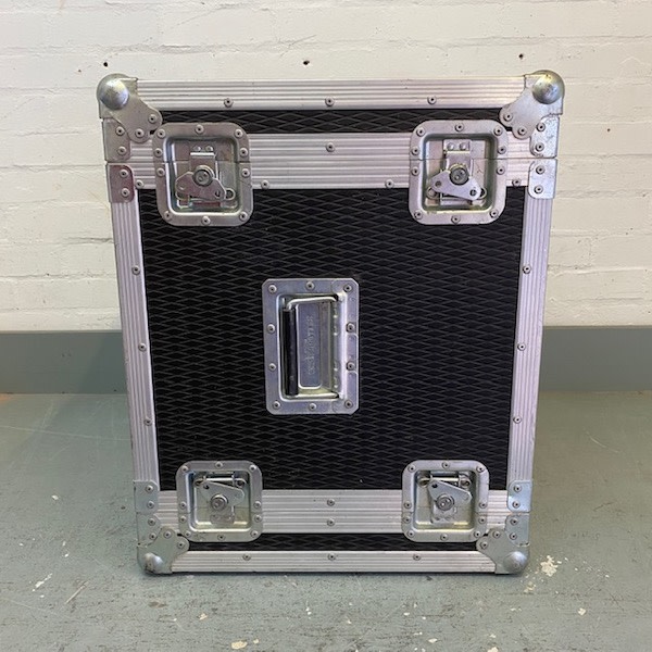 1: Medium Flight Case