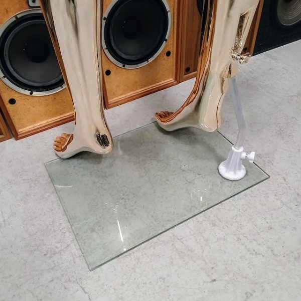 5: Light Gold Female Mannequin