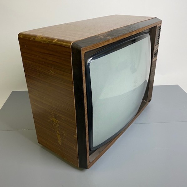 4: Non Practical Grundig Super Color A 7110 Series 822 TV (21