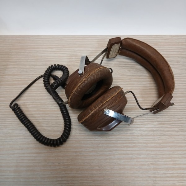 3: Brown Retro Headphones