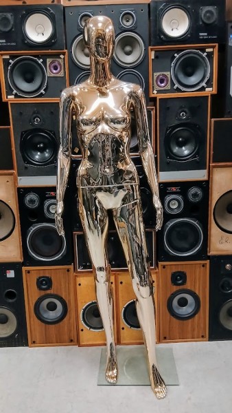 1: Light Gold Female Mannequin