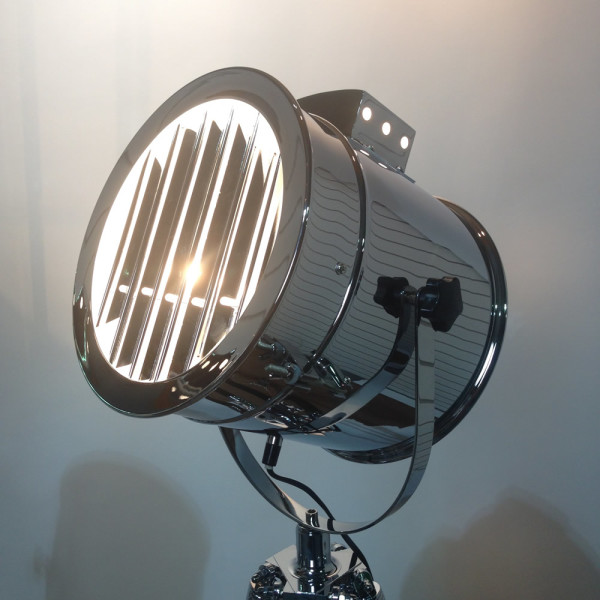 6: Modern Glamour Polished Chrome Spotlight (Working)