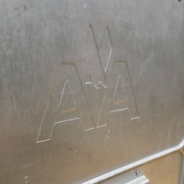 10: American Airlines Silver Service Trolley