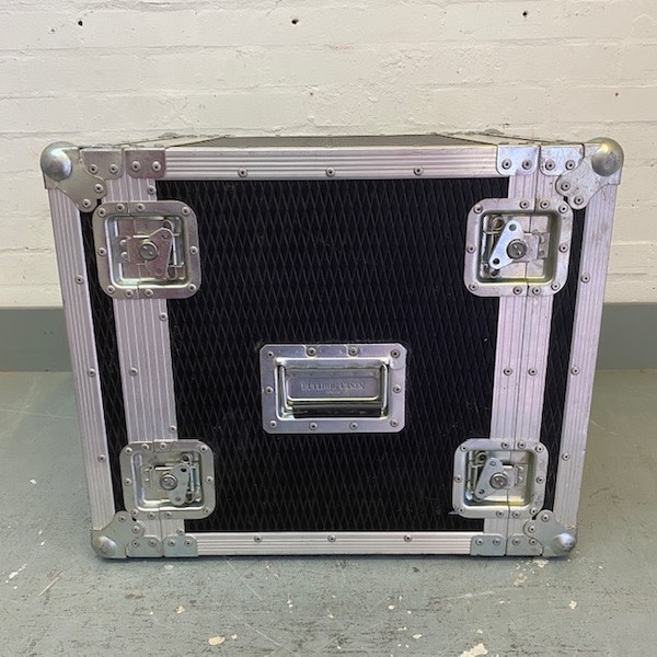 5: Medium Flight Case