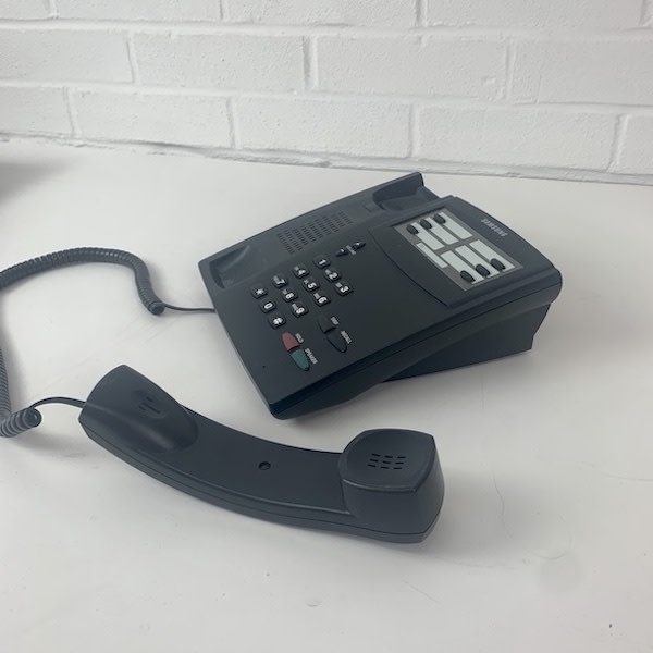 4: Samsung Black Desk Telephone