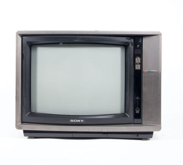 4: Fully Working Sony Trinitron Vintage Colour TV (only available as part of a build with our technician on site)