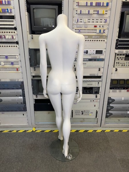 3: Female Headless Mannequin