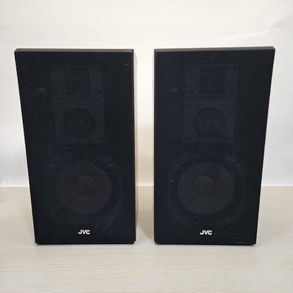 4: Retro JVC Wooden Speaker