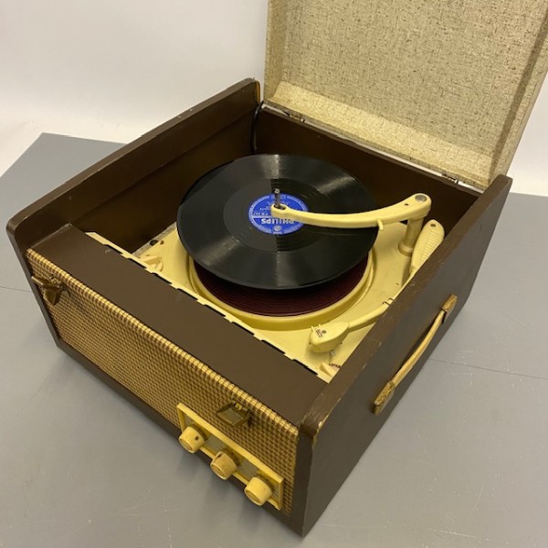 6: EKCO Vintage Record Player (Fully Working)