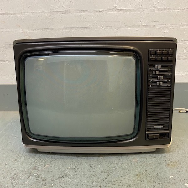 4: Fully Working Philips SV18584 Colour TV