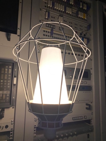 7: Contemporary Wireless Floor Lamp (Working)