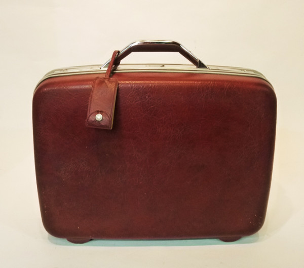 1: Dark Red Hard Shell Suitcase