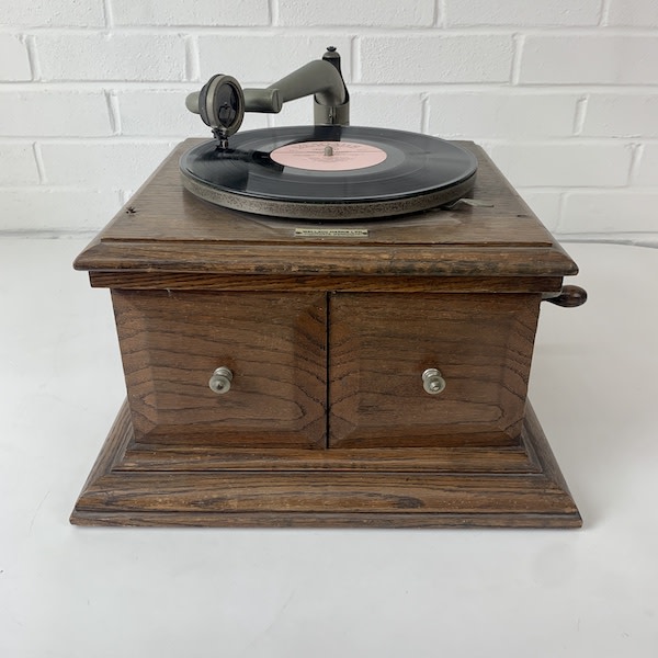 5: Wooden Gramophone (Non Practical)