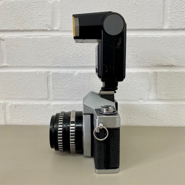 2: Praktica Super TL 2 SLR Single Paparazzi Camera With Working Flash Unit