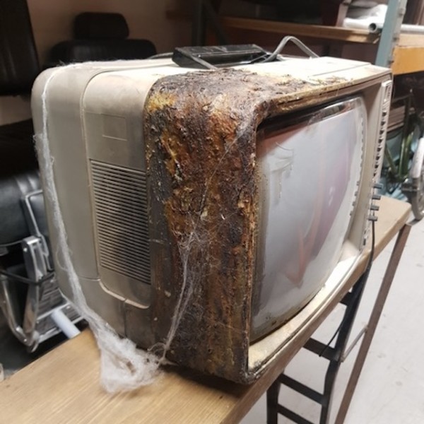 5: Fire Damaged Contec Non Practical TV