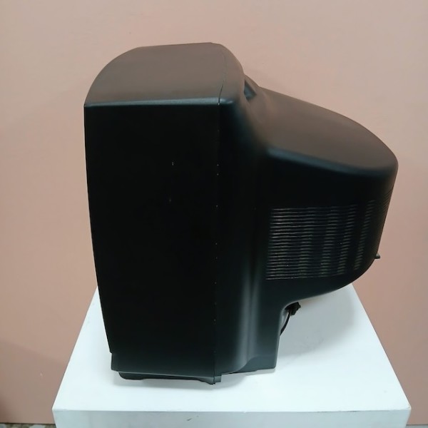 5: Fully Working Black Panasonic Colour TV (20