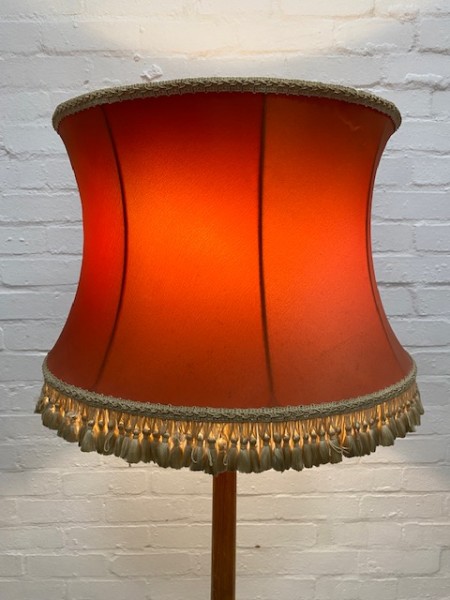 4: Vintage Floor Lamp (Working)