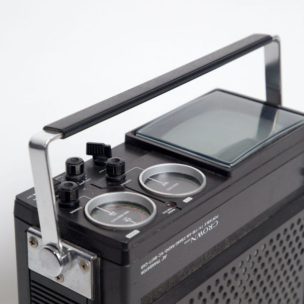 7: Fully Working Crown Mini Portable TV/Radio