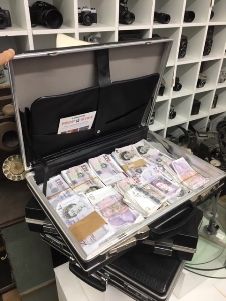 5: Fake Money In Briefcase - Pounds Sterling (Old £20 Notes)