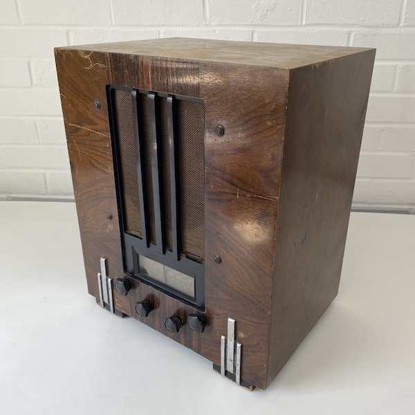 2: Marconi Art Deco Radio (1930's) (Non Practical)