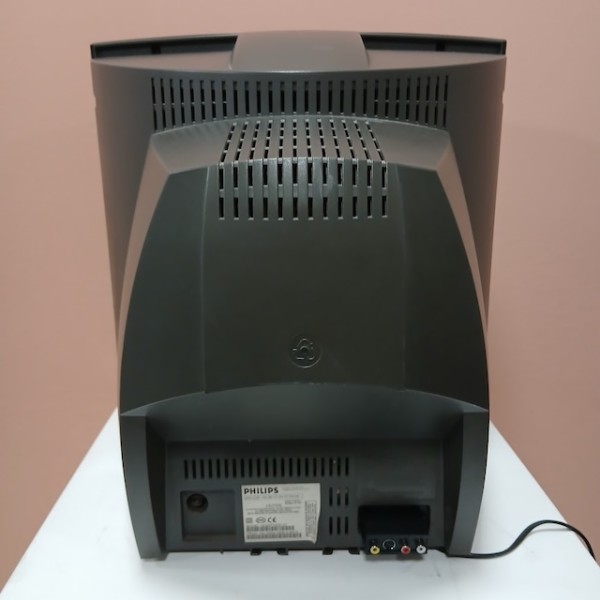 4: Fully Working Grey Philips Colour TV With VHS Player (19.5