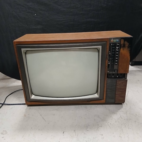 4: Fully Working Mitsubishi Colour TV (With Or Without Stand) (20
