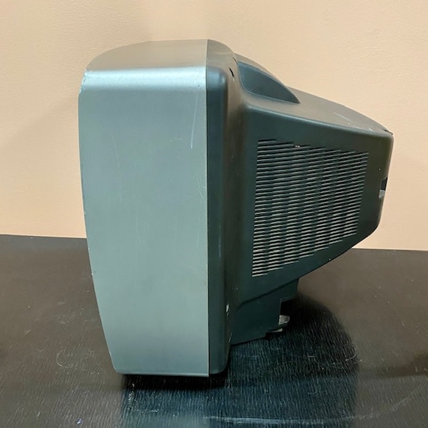 4: Fully Working Retro Grundig Colour TV (20