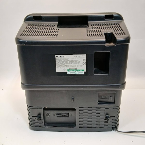 4: Fully Working Colour Matsui TV With VHS Player (13.5